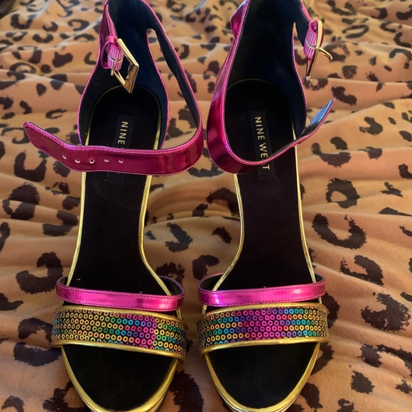 Mettallic heels - Picture 2 of 7